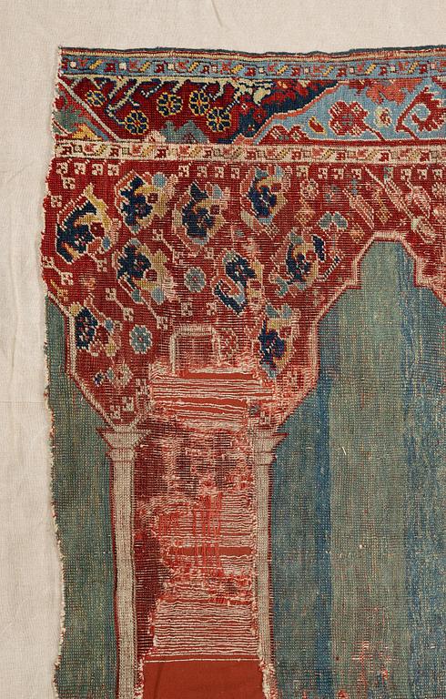 An Ushak saf fragment, west Anatolia, 17th/18th century.