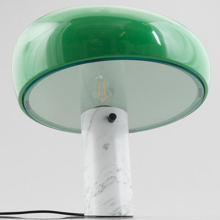 Achille & Pier Giacomo Castiglioni, table lamp "Snoopy", Flos.