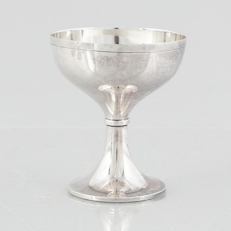 Oscar L. Olausson, bägare, 9 st, silver, Stockholm, 1947.