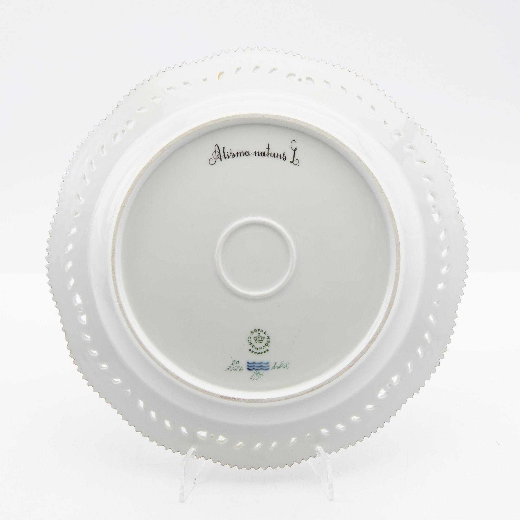 Plate Flora Danica Royal Copenhagen Denmark porcelain.