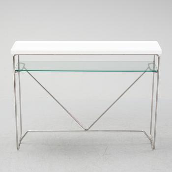 A 2ist century  occasional side table by Calligaris, Italy,