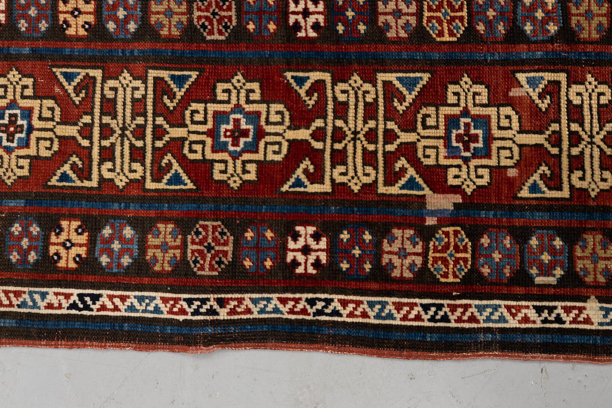 Gallerimatta, Antik Shirvan, sannolikt ca 370 x 140 cm.