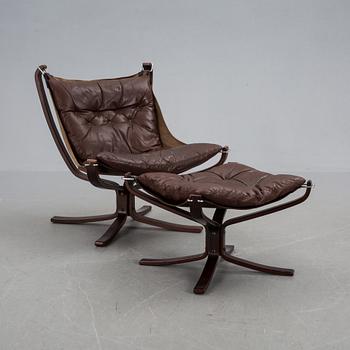 FÅTÖLJ MED FOTPALL, "Falcon chair", Sigurd Russel, Vatne möbler, Norge, 1970-tal.