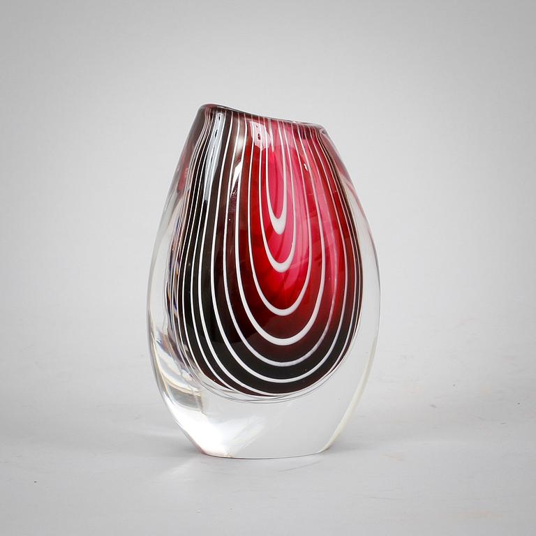 VAS, glas, "zebra", Vicke Lindstrand, Kosta.