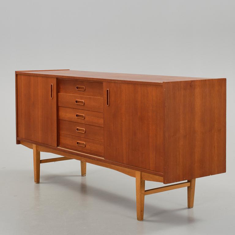 SIDEBOARD, teak, 1900-talets andra hälft.