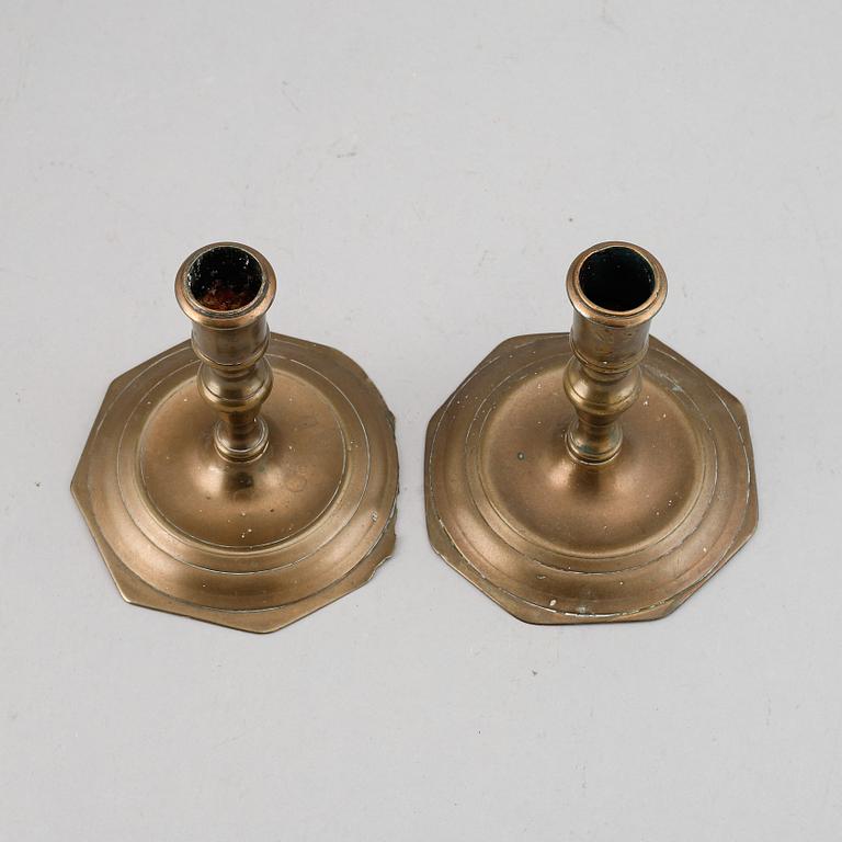 Ljusstakar, ett par, barock, 1700-tal.