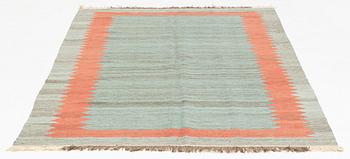 A Kilim rug, c. 250 x 170 cm.