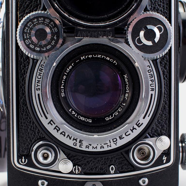 a German Twin-lens reflex camera, Rolleiflex 3.5 with Xenotar Lens by Franke & Heidecke,1950/60s.