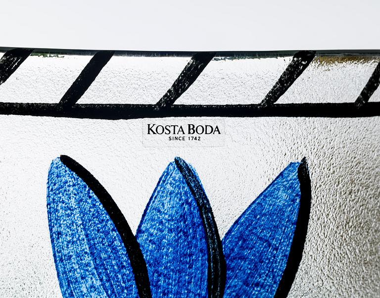 ASSIETTER, 11 st, samt SKÅL, "Tulipa", Ulrica Hydman-Vallien, Kosta Boda.