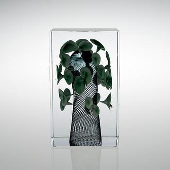 OIVA TOIKKA, A GLASS CUBE. Myöhäinen kevät (Late spring). Signed Oiva Toikka, Nuutajärvi 2008 108/200.