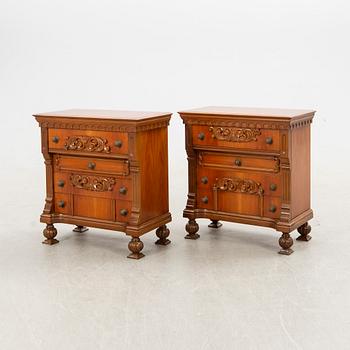 Chests of drawers, a pair, later half of the 20th century.