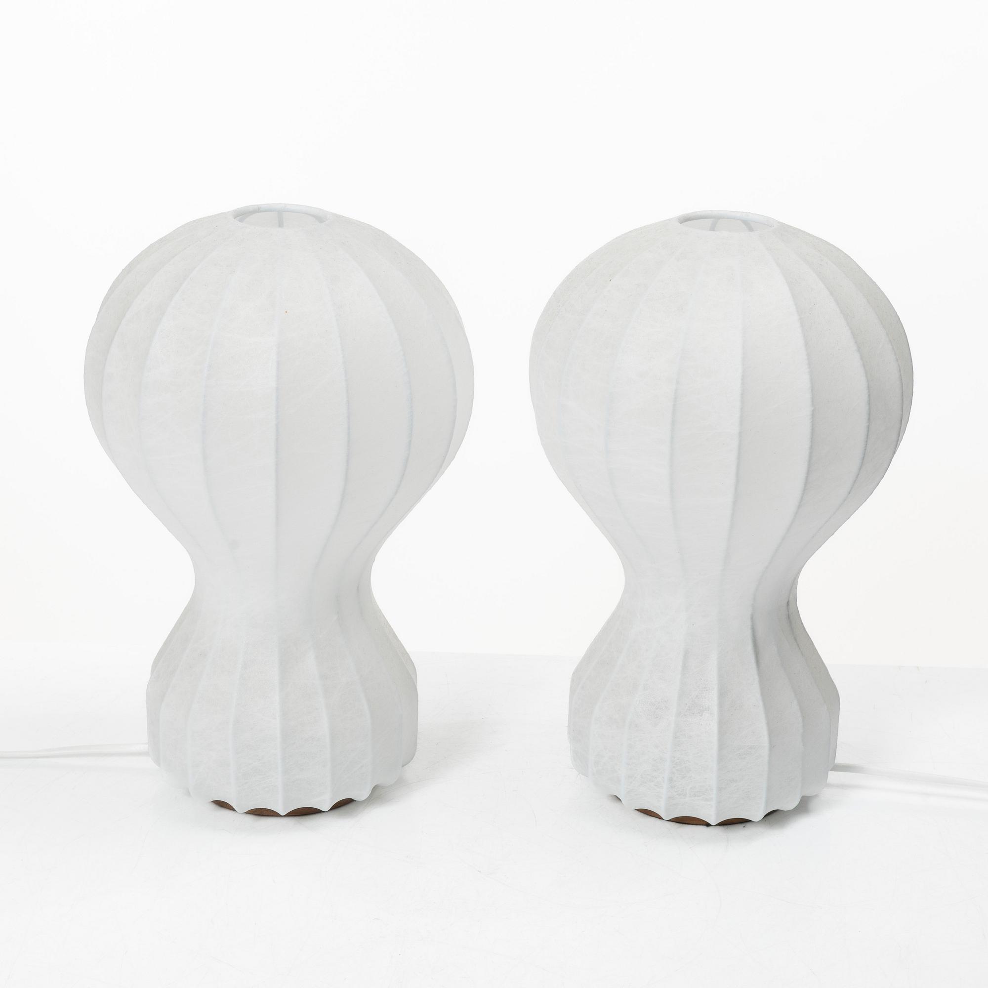 Achille & Pier Giacomo Castiglioni, A pair of "Gatto" table lamps, FLOS, Italy.