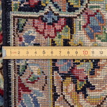 Carpet Kirman, approx. 393 x 286 cm.