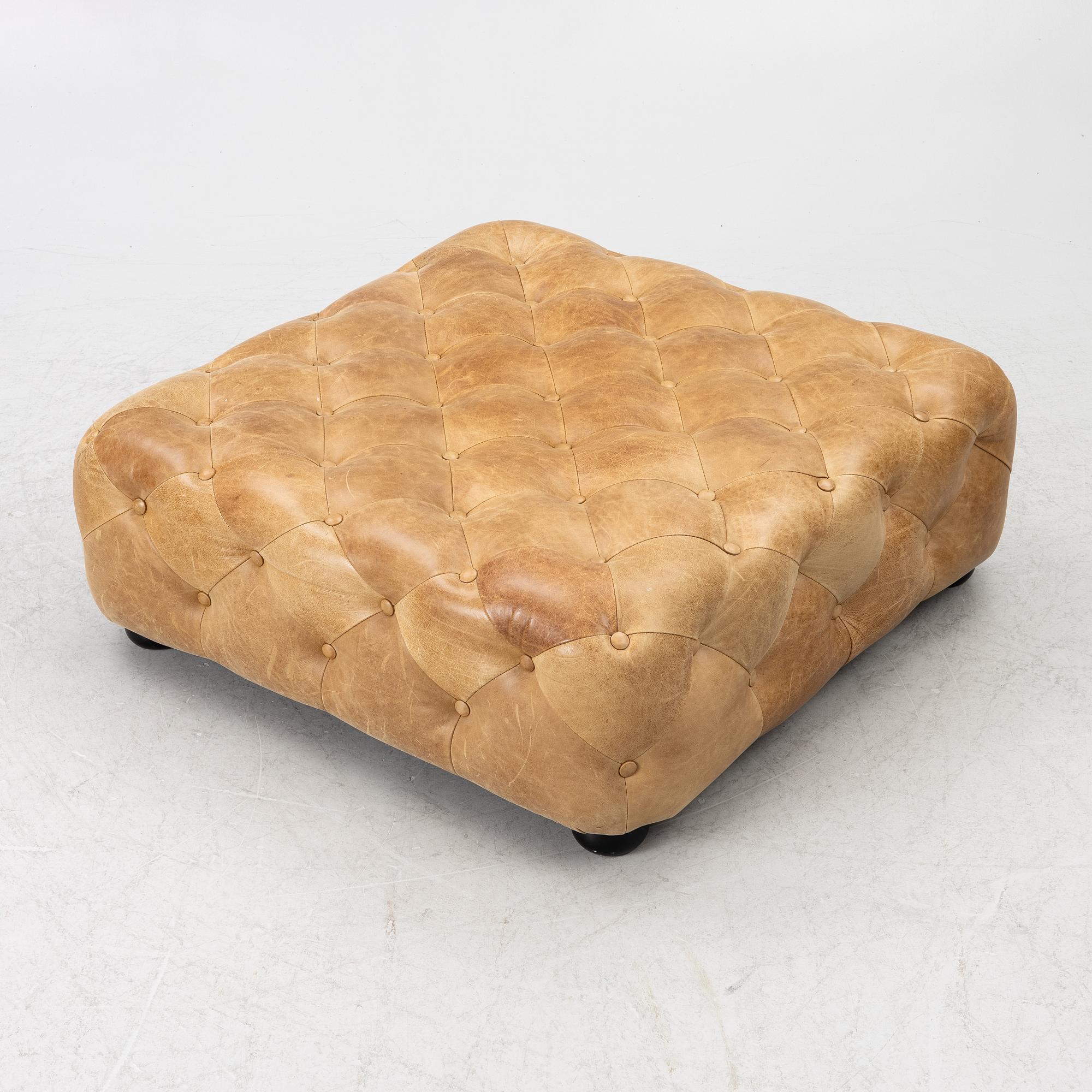 Pouf/ottoman, contemporary production.