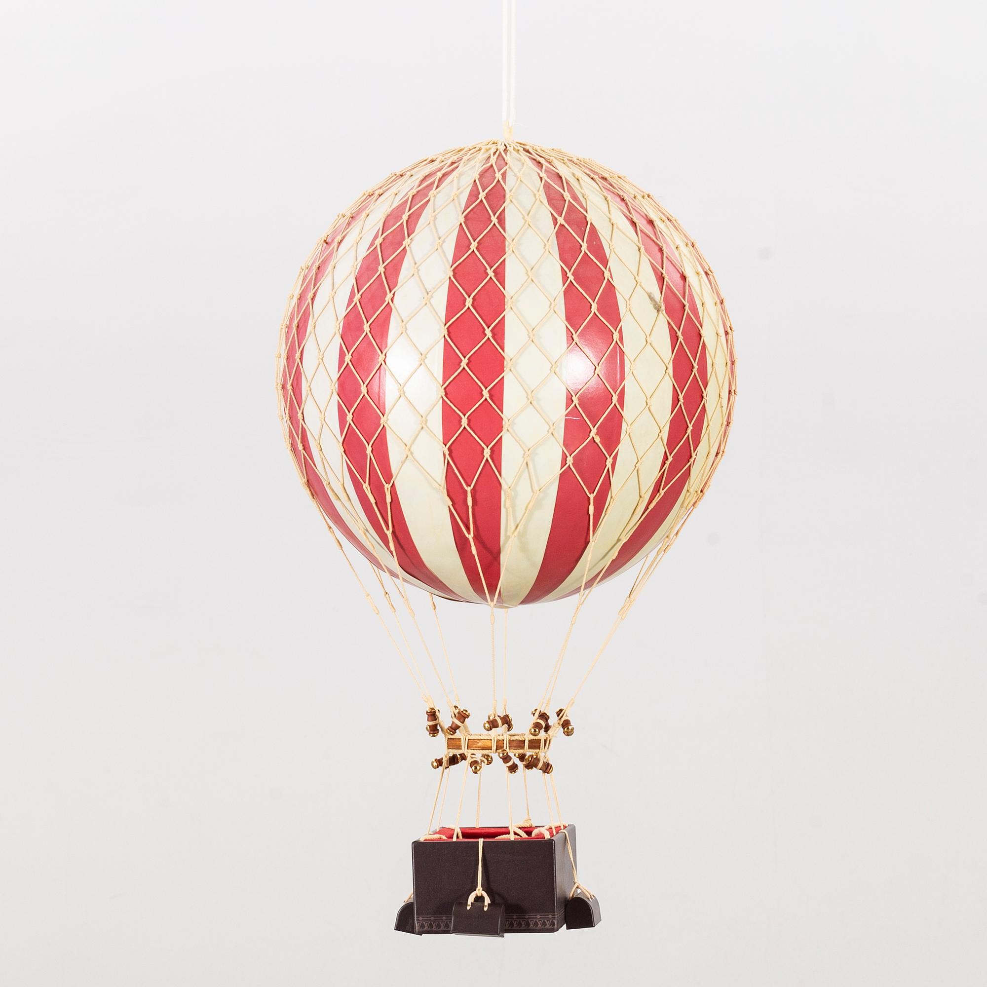 LOUIS VUITTON - hot air balloon, 20th century latter part. - Bukowskis