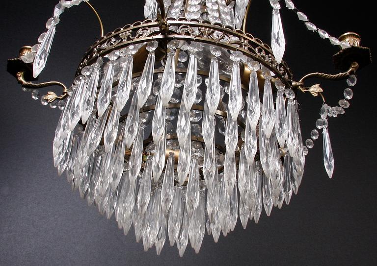 LJUSKRONA, empirstil, 1900-tal. H tot 80.