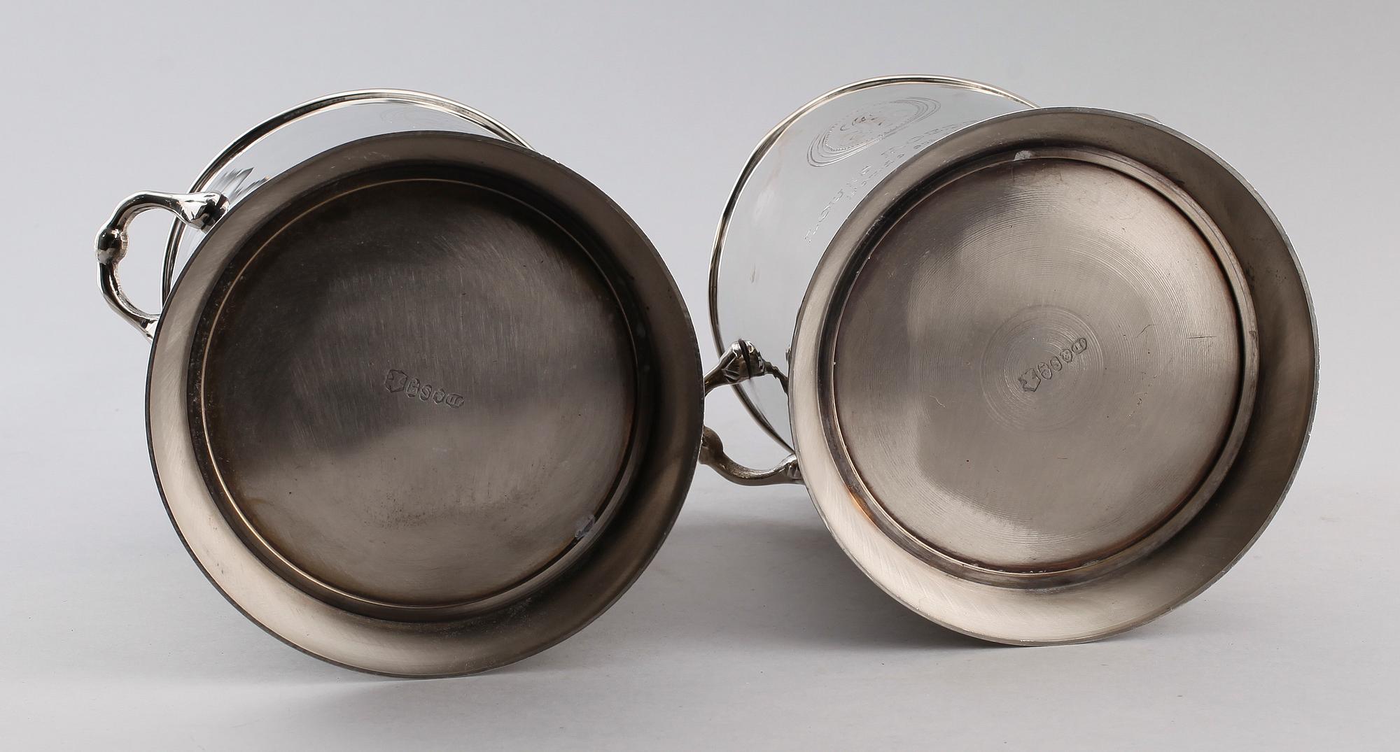 CHAMPGNEKYLARE, 2 st, försilvrad metall, Louis Roederer, 2000-tal.