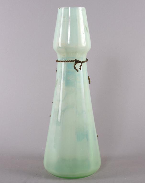 VAS, glas och metall, jugend, omkr 1900.