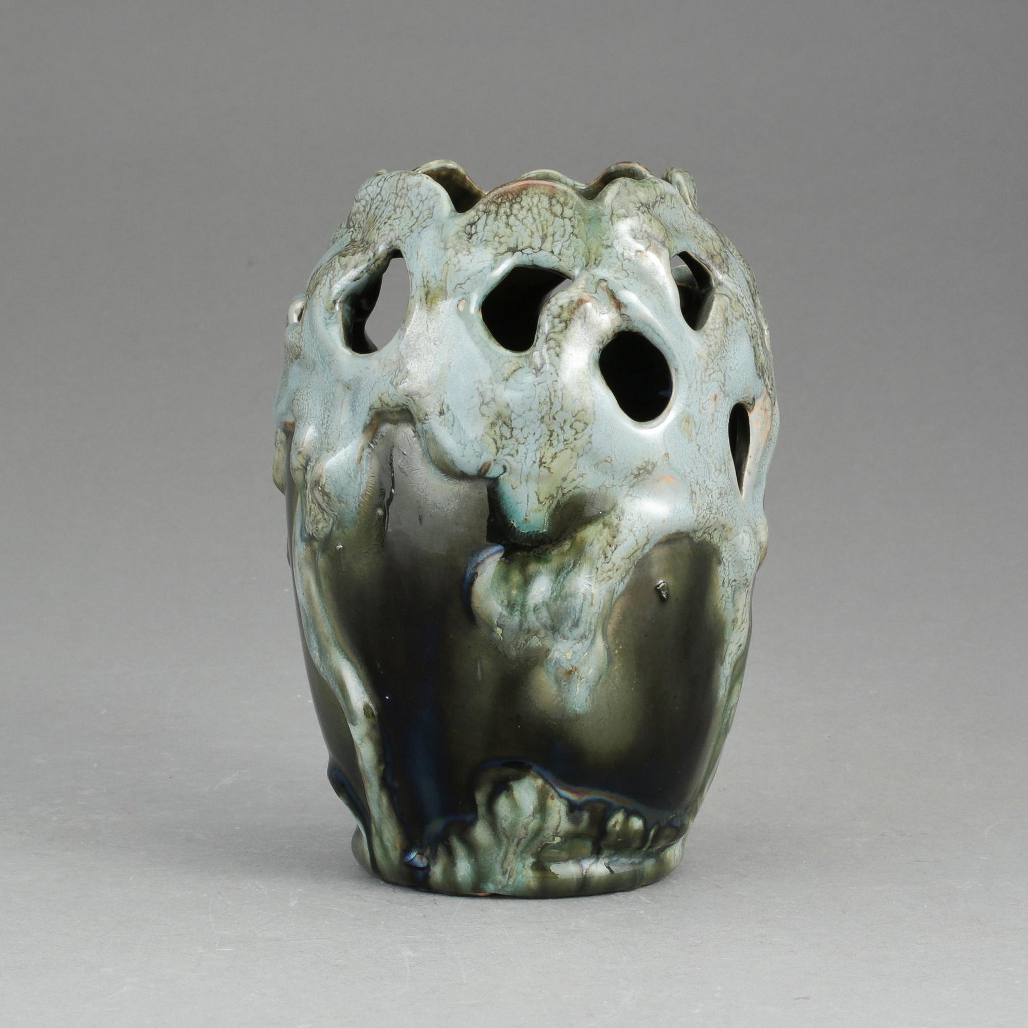 VAS, glaserat stengods, Michael Andersen & Söner, Bornholm.  Jugend, tidigt 1900-tal.