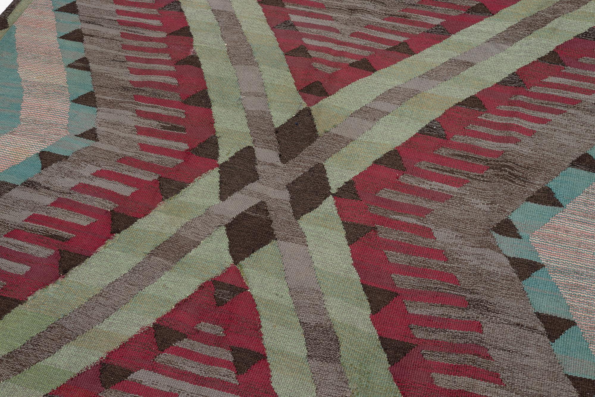 Matta, rölakan och gobelängteknik, cm 340 x 220 cm.