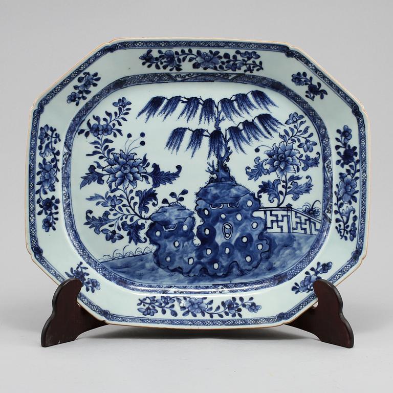 STEKFAT, porslin, Kina, 1700-tal.