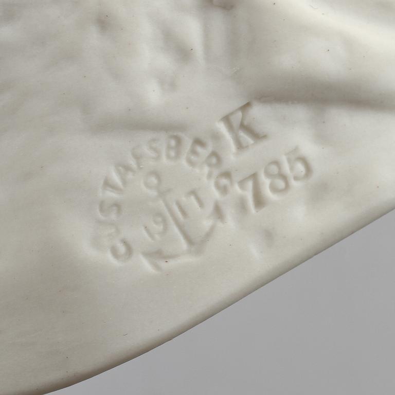 FIGURINER, 2 st, parian, Gustafsberg, 1900-talets första del.