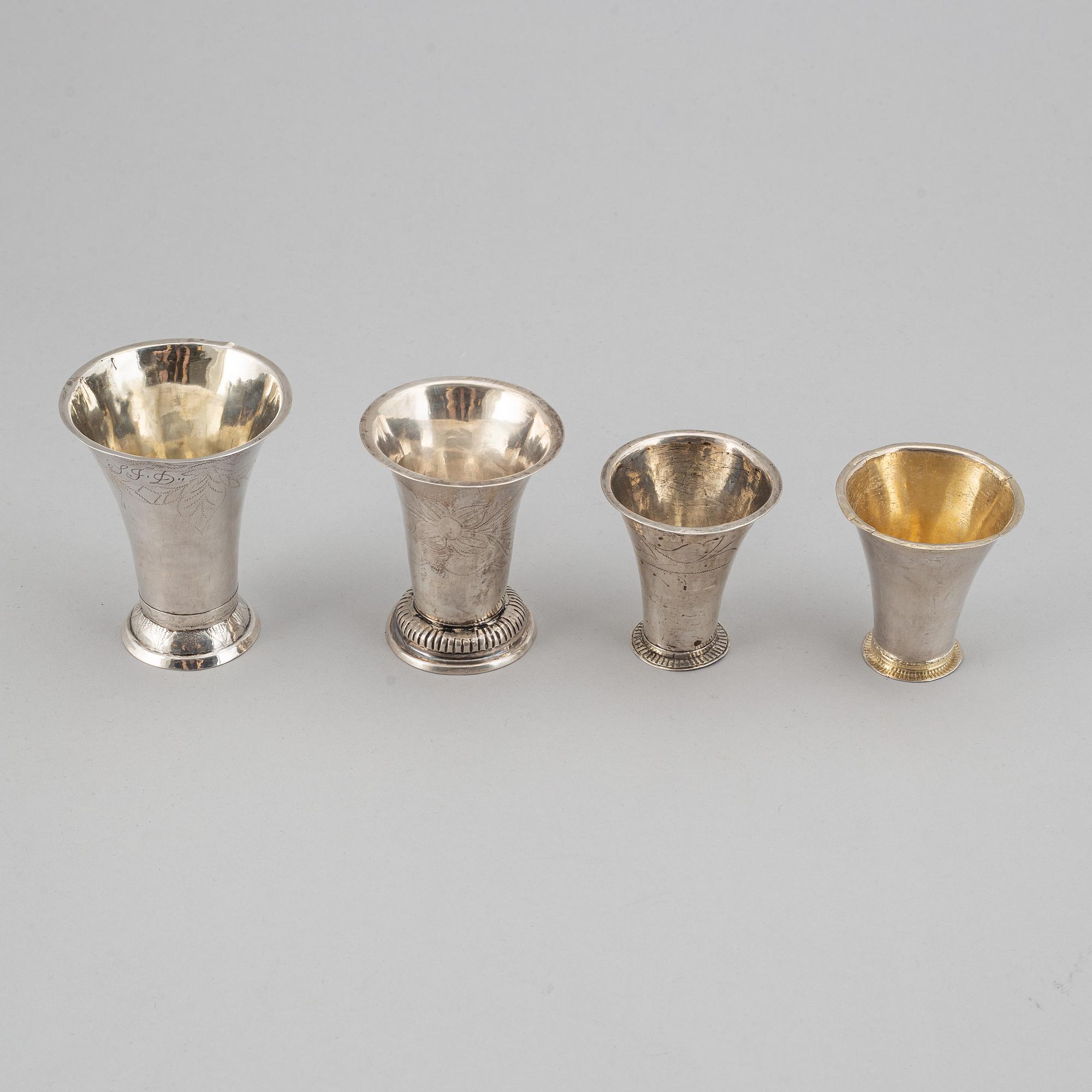A mixed lot of four Swedish silver beakers, 1797-1818.