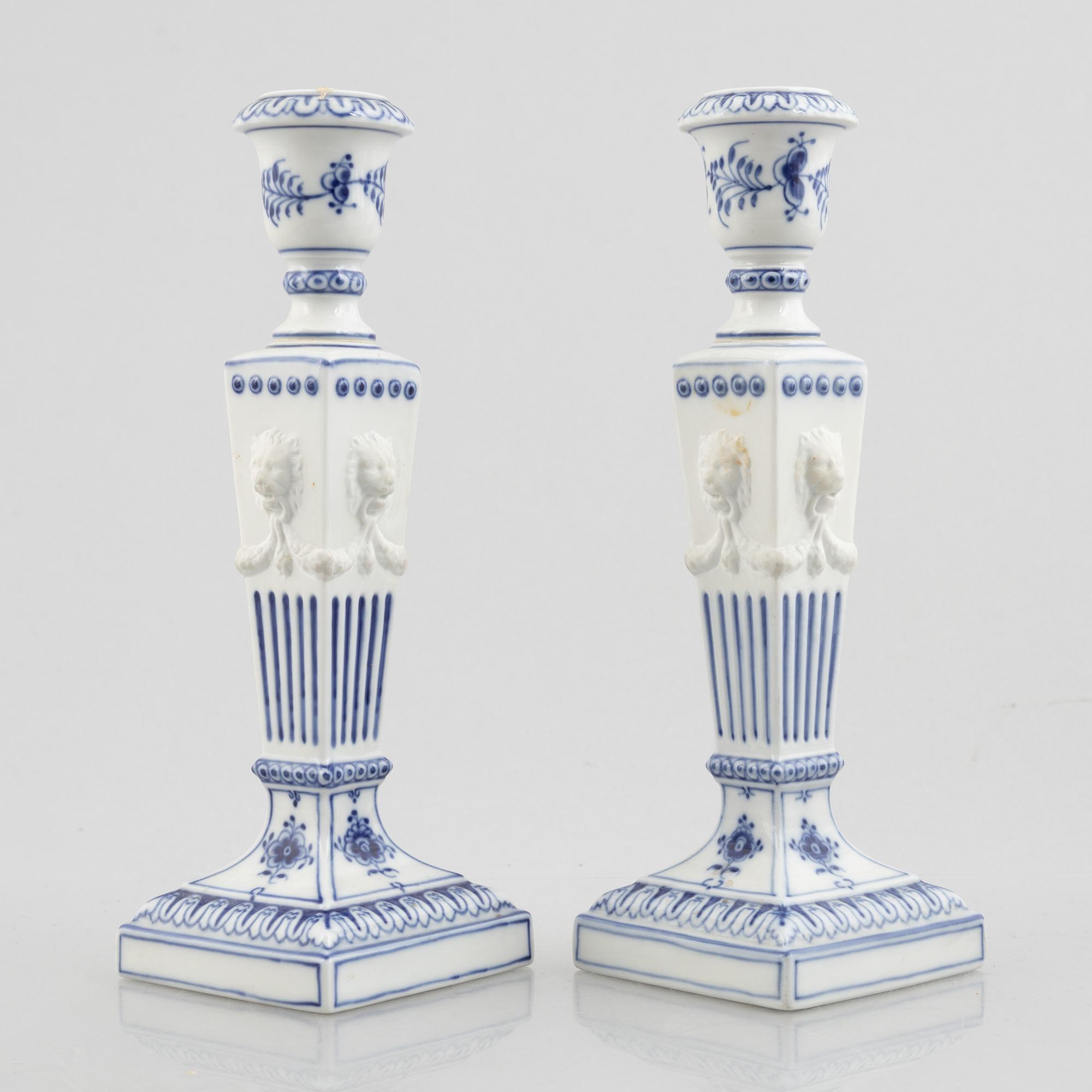 Royal Copenhagen, a 49-piece "Blue Fluted" porcelain service, half and full lace, Denmark.