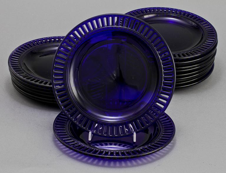 ASSIETTER, 18 st, glas, Firma Svenskt Tenn, 1900-tal.