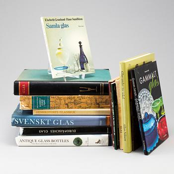 a lot of books about swedish and norwegian glass, including "Svenskt glas", Jan Brunius, Elisa Steeberg, 1995.
