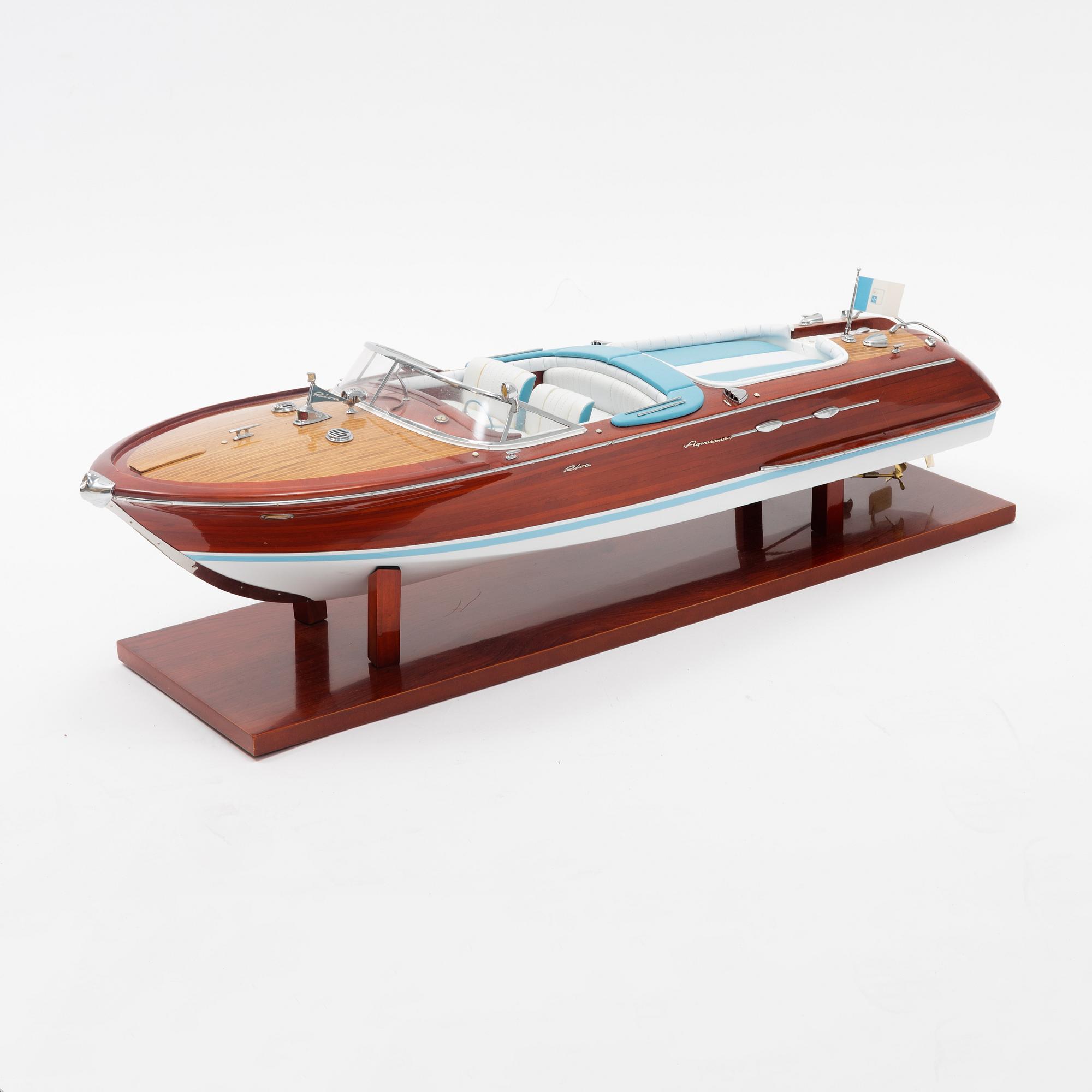A mahogany model of 'Riva Aquarama Special', 2000's.