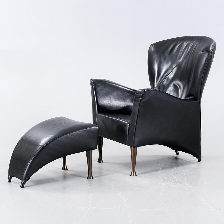 A lounge chair with foot stool by Gijs Papavoine for Montis, model "Castor", late 20th century.