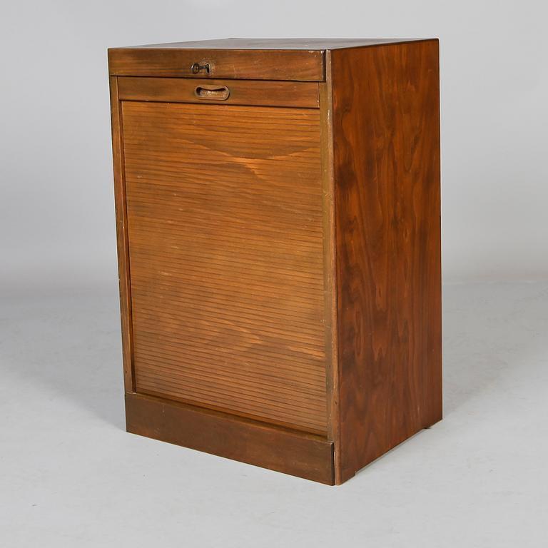 ARKIVSKÅP, 1900-talets första hälft.