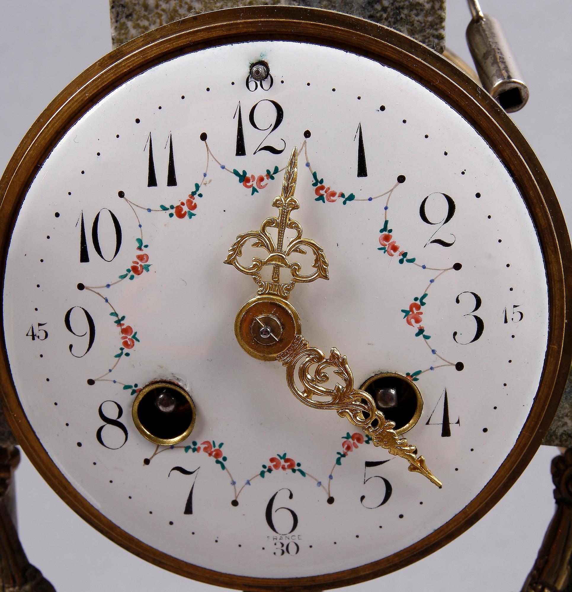 BORDSPENDYL, marmor, Louis XVI stil, 1900-tal.