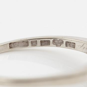 Ring 18K white gold set with round brilliant-cut and eight-cut diamonds.