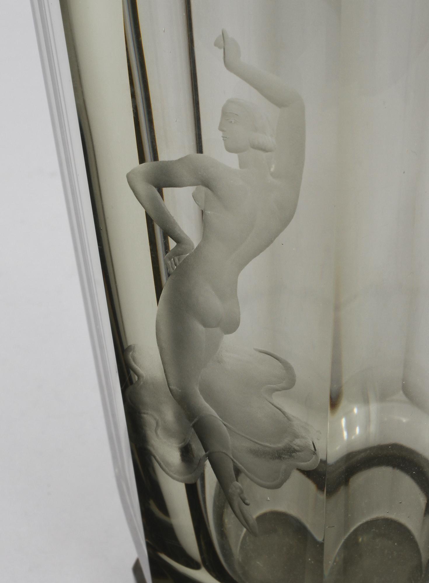 VAS, glas, Vicke Lindstrand, Orrefors, signerad, 1900-talets andra kvartal.