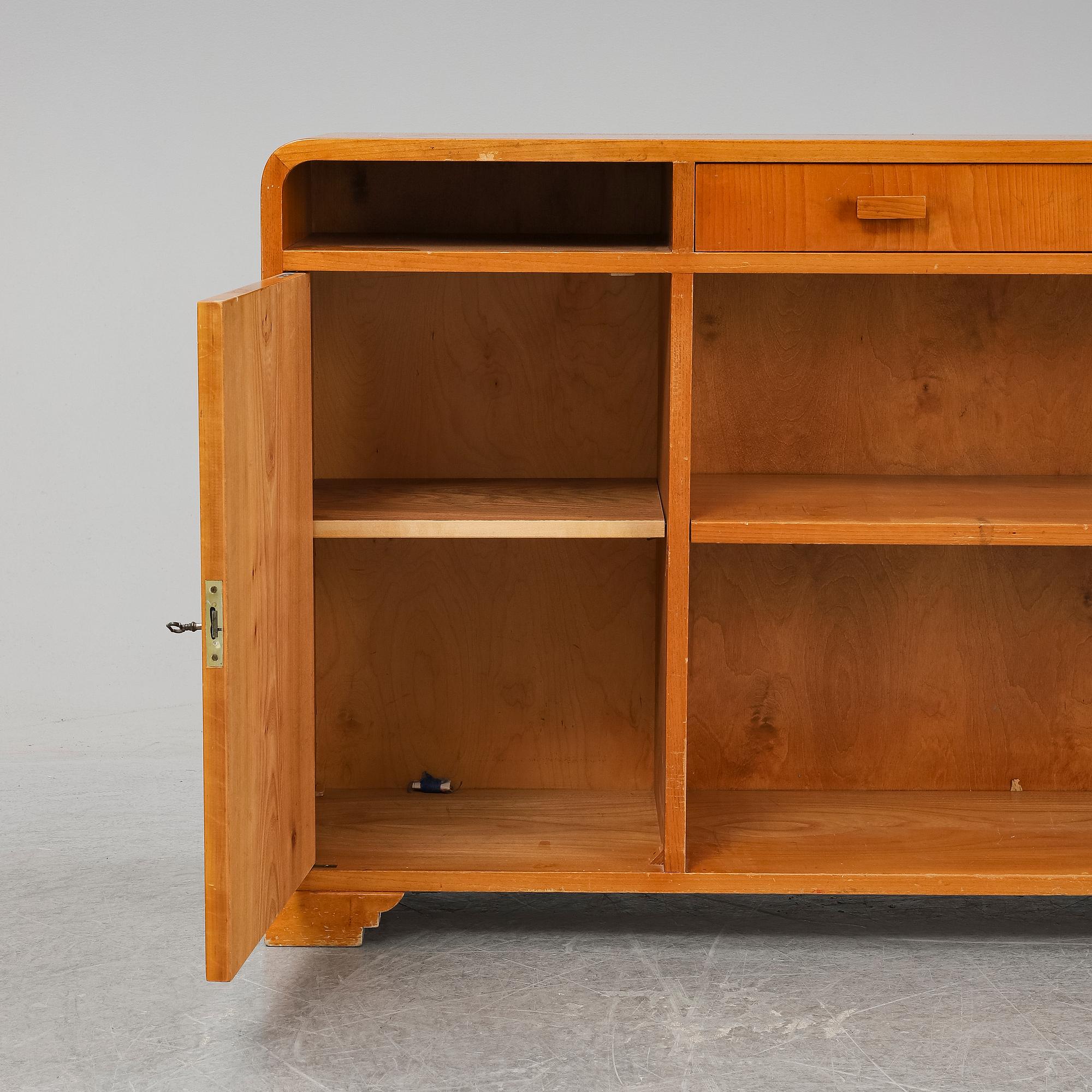 BOKHYLLA, 1900-talets första hälft.