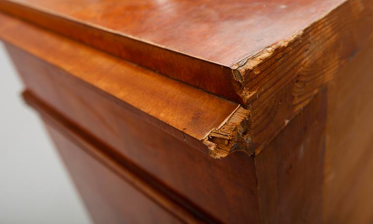 CHIFFONJÉ, 1800-talets mitt.