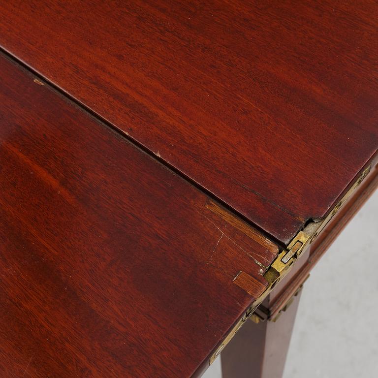 Spelbord, sengustavianskt, omkring år 1800.