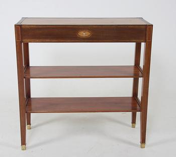 SIDEBOARD.