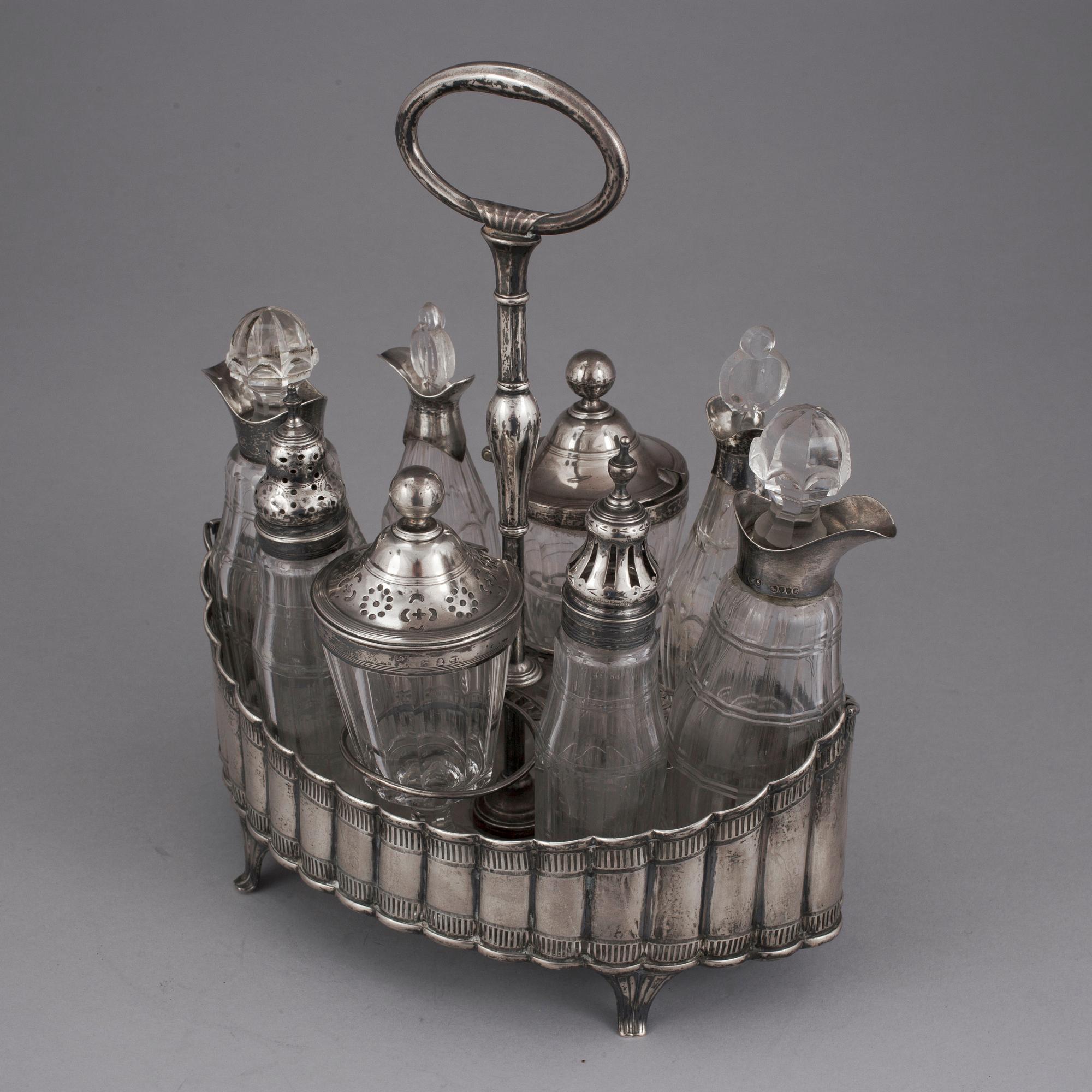 BORDSSURTOUT, silver, bl a Sheffield, England, 17/1800-tal.