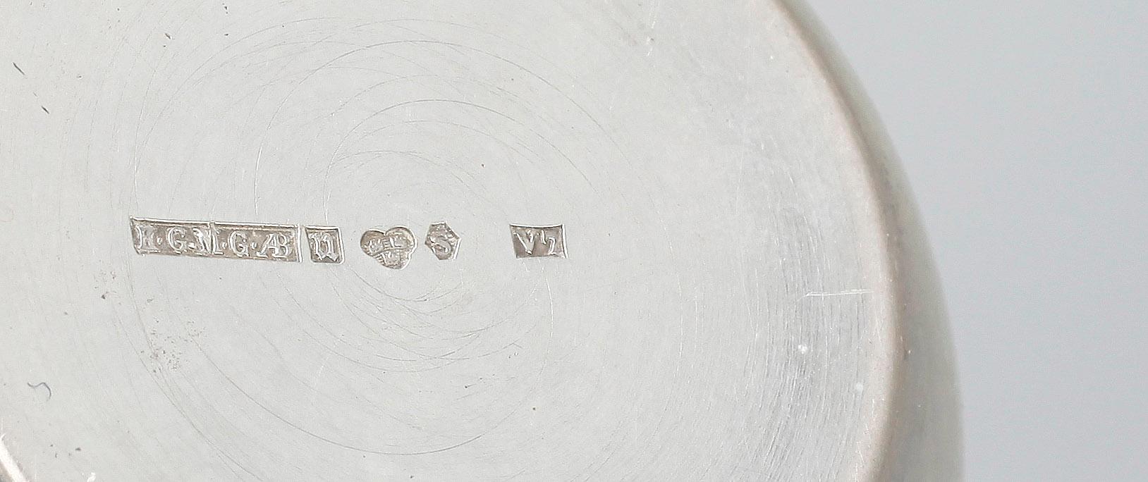 PARTI SILVER, 33 delar, bla Gustaf Theodor Folcker, Stockholm, 1859. Tot vikt ca 867g.