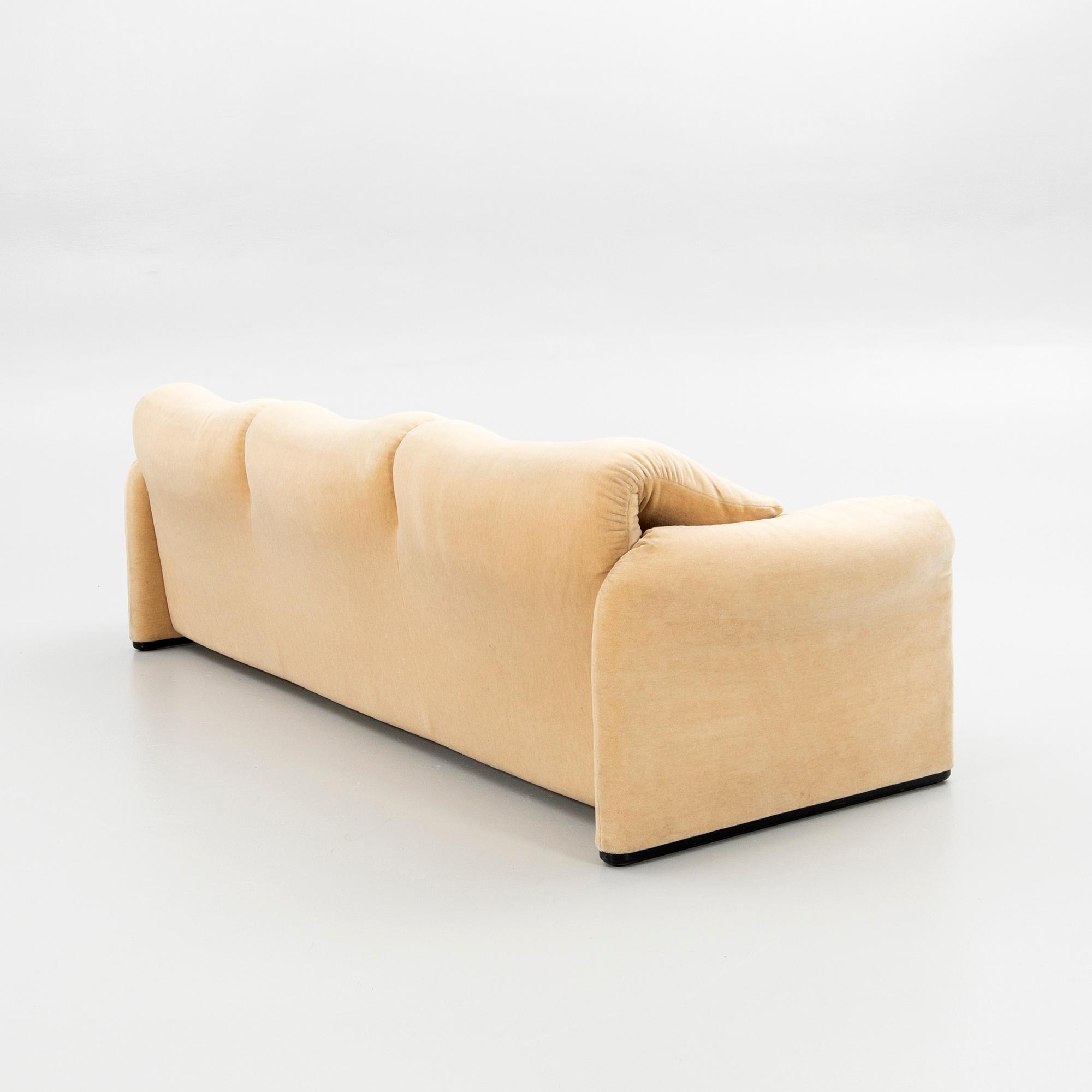 Vico Magistretti, soffa, "Maralunga", Cassina, Italien.