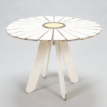 Alvar Aalto, Trädgårdsmöblemang, 5 delar, "Aurinko-serien", Artek 1960/1970-tal.