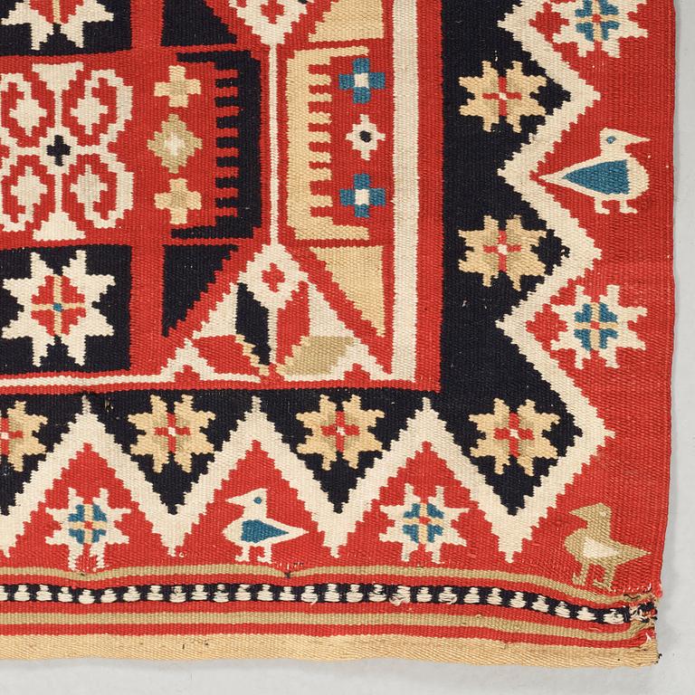 BED COVER. Double-interlocked tapestry. 213 x 136 cm. Scania, Sweden, around 1820-1830. Probably Yngsjö/Tuvåkra.