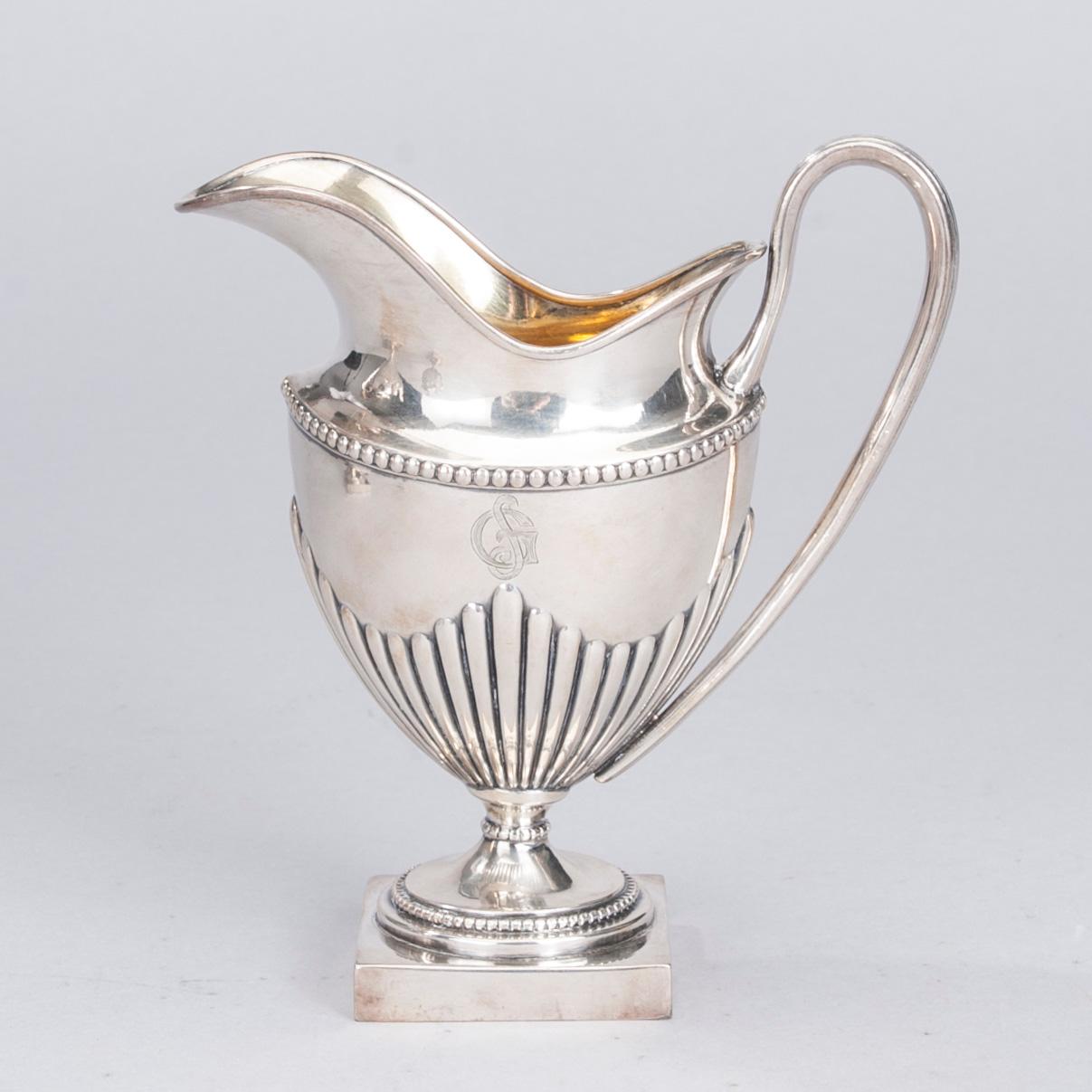 KAFFESERVIS, 3 delar, försilvrad metall, empirestil, 1900-talets första hälft.