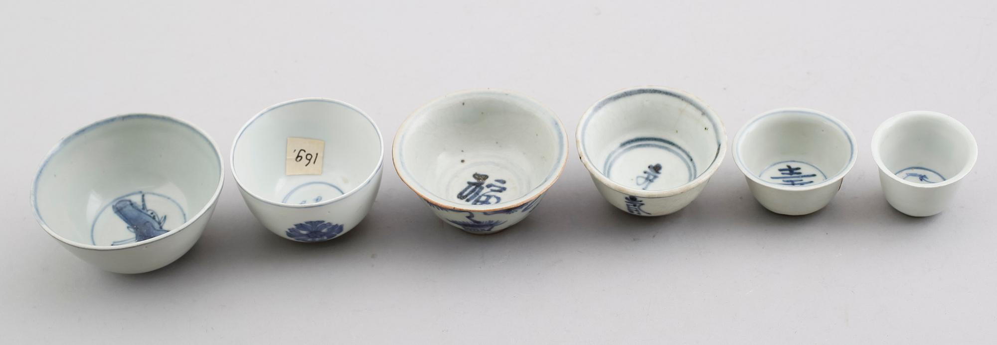 SKÅLAR, 6 delar, porslin, Kina, Ming omkring år 1600.