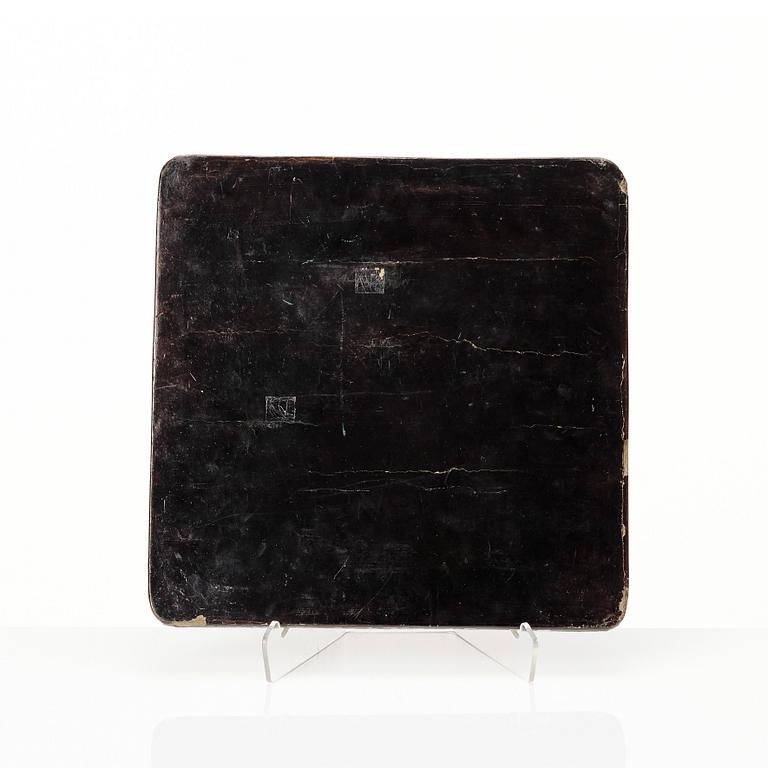 A Chinese lacquer box and tray, early 20th century.