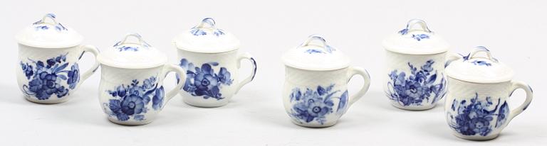 CREMEKOPPAR, 6 st. Porslin. Kungl Dansk.