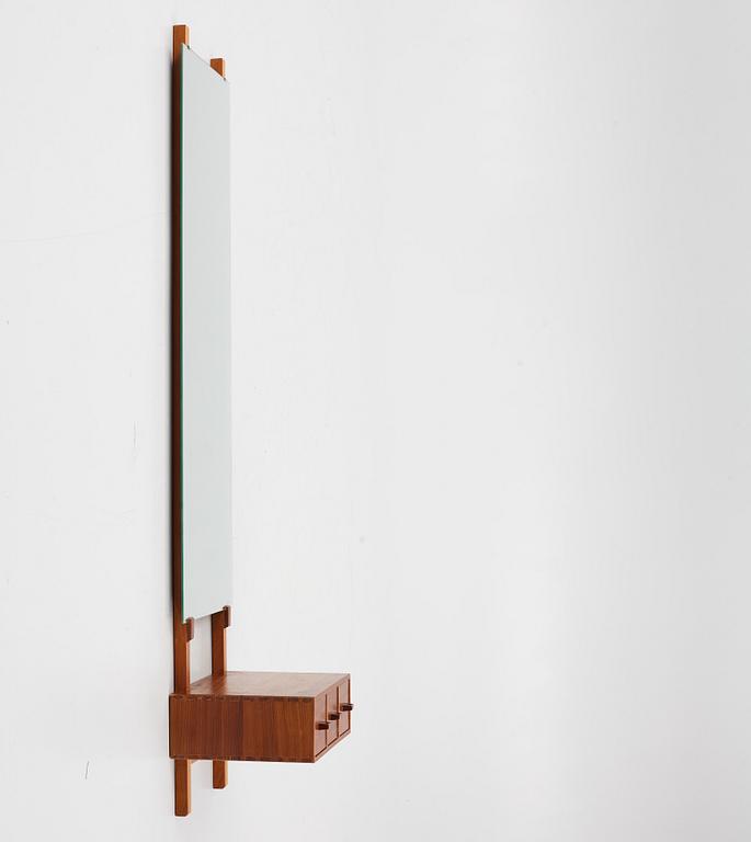 Uno & Östen Kristiansson,  hallmöbel/spegel med hylla, 1960/70-tal.